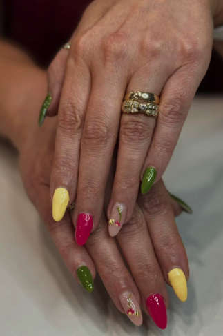 Nails Connie