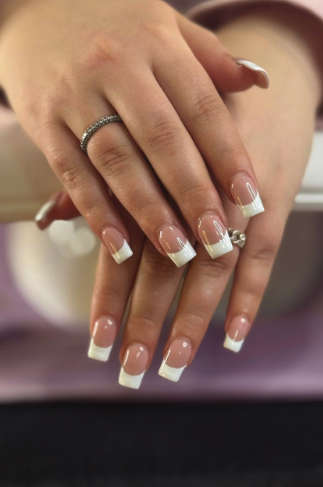 Nails french